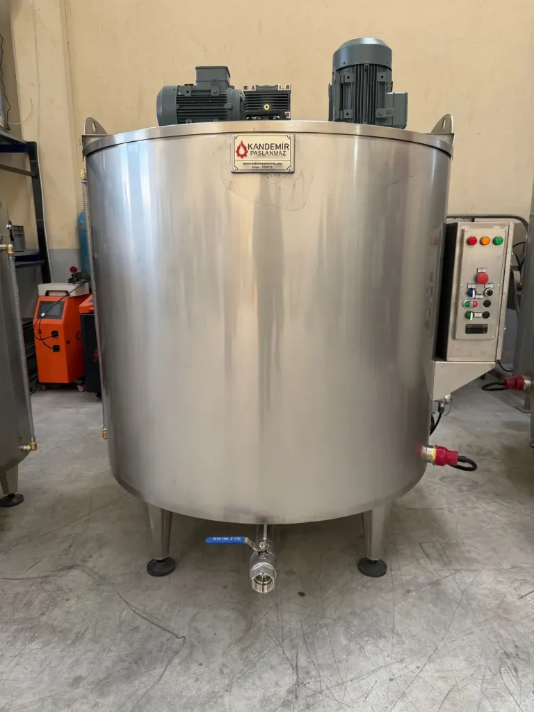 1500 Litre Isıtmalı Sıvı Homojenizatör