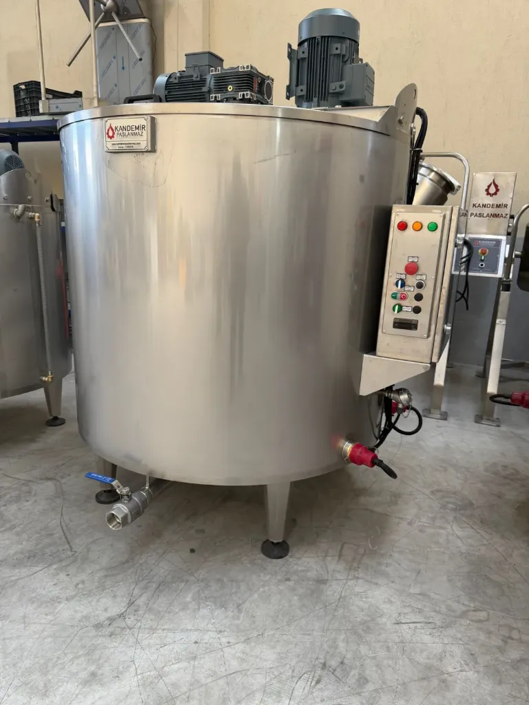 1500 Litre Isıtmalı Sıvı Homojenizatör
