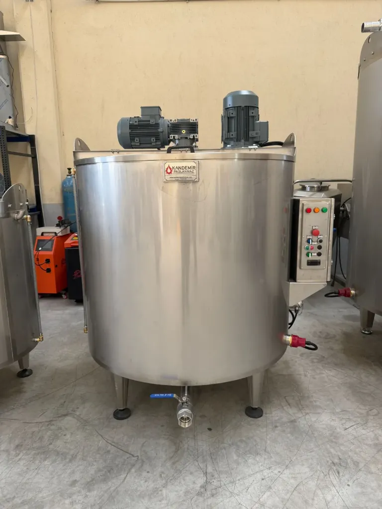 1500 Litre Isıtmalı Sıvı Homojenizatör