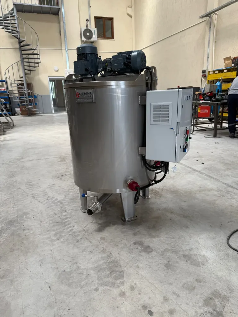 مجانس سوائل مع تسخين 250 لتر KPSH-250