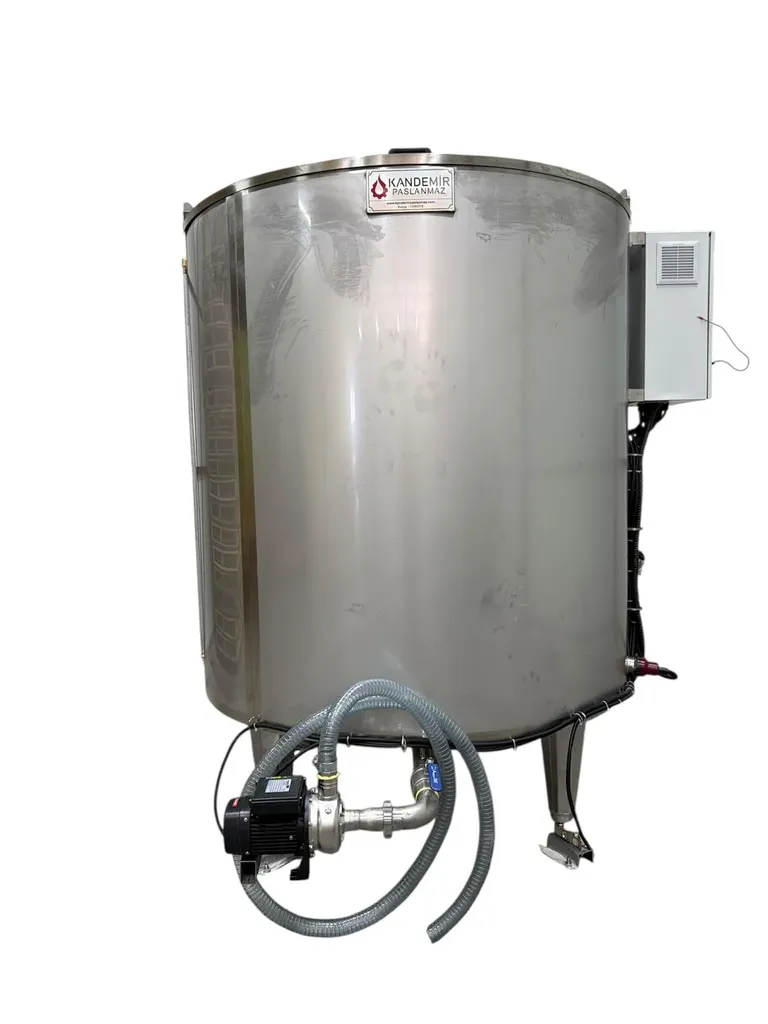 3000 Litre Isıtmalı Karıştırıcı Tank