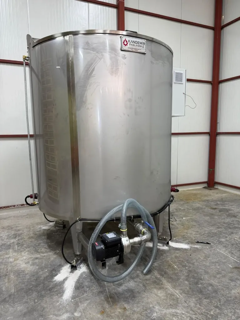 3000 Litre Isıtmalı Karıştırıcı Tank
